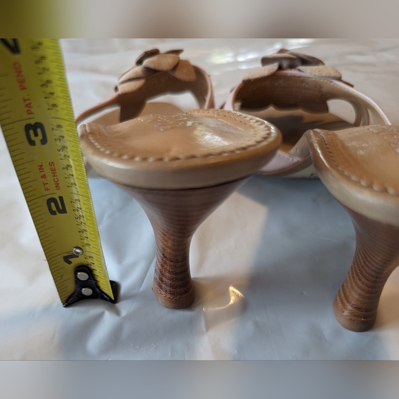 Franco Sarto Slip On Sandals, Heels, Flower, Size 8 M - Picture 2 of 7
